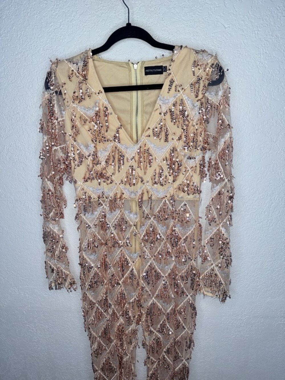 Pretty Little Thing Sequin Jumpsuit Champagne Mesh V-Neck Size 6 New Years M - Picture 6 of 14